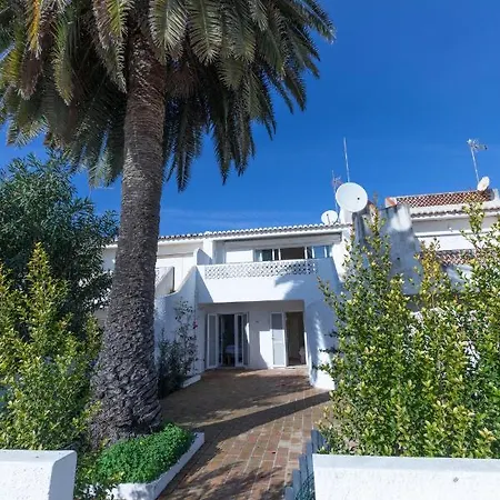 Holiday home Coolhouses Algarve Luz: Stylish Townhouse With Private Patio *
