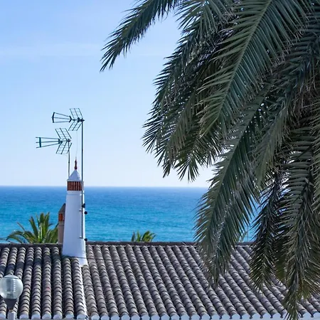 Coolhouses Algarve Luz: Stylish Townhouse With Private Patio Holiday home *