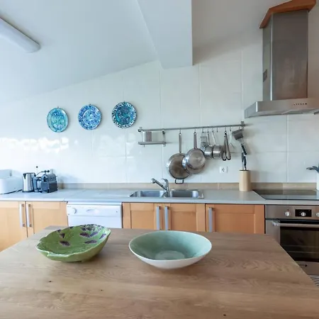 Coolhouses Algarve Luz, Stylish 3 Bed Townhouse, Fully Renovated, Spacious Private Patio, Walking Distance To Beach, Casa Da Luz