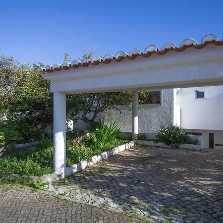 Coolhouses Algarve Luz: Stylish Townhouse With Private Patio *