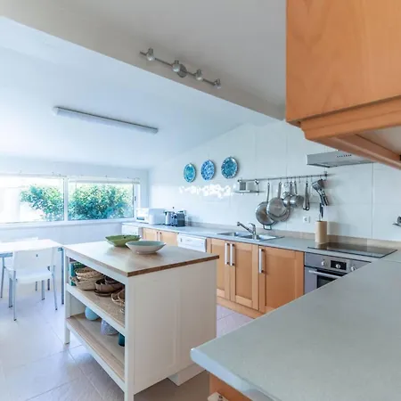 Coolhouses Algarve Luz, Stylish 3 Bed Townhouse, Fully Renovated, Spacious Private Patio, Walking Distance To Beach, Casa Da Luz